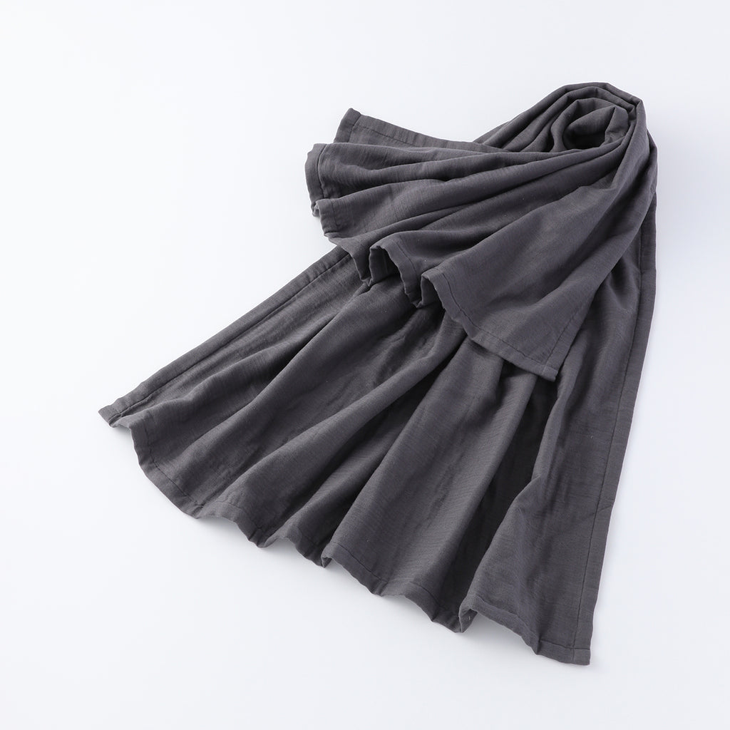 Marshmallow Gauze throw in Dark Grey