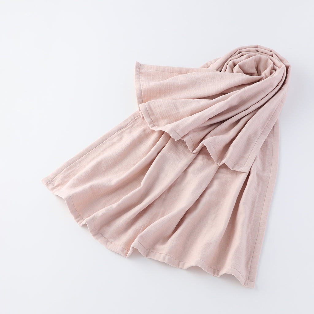 Marshmallow Gauze throw in Light Pink