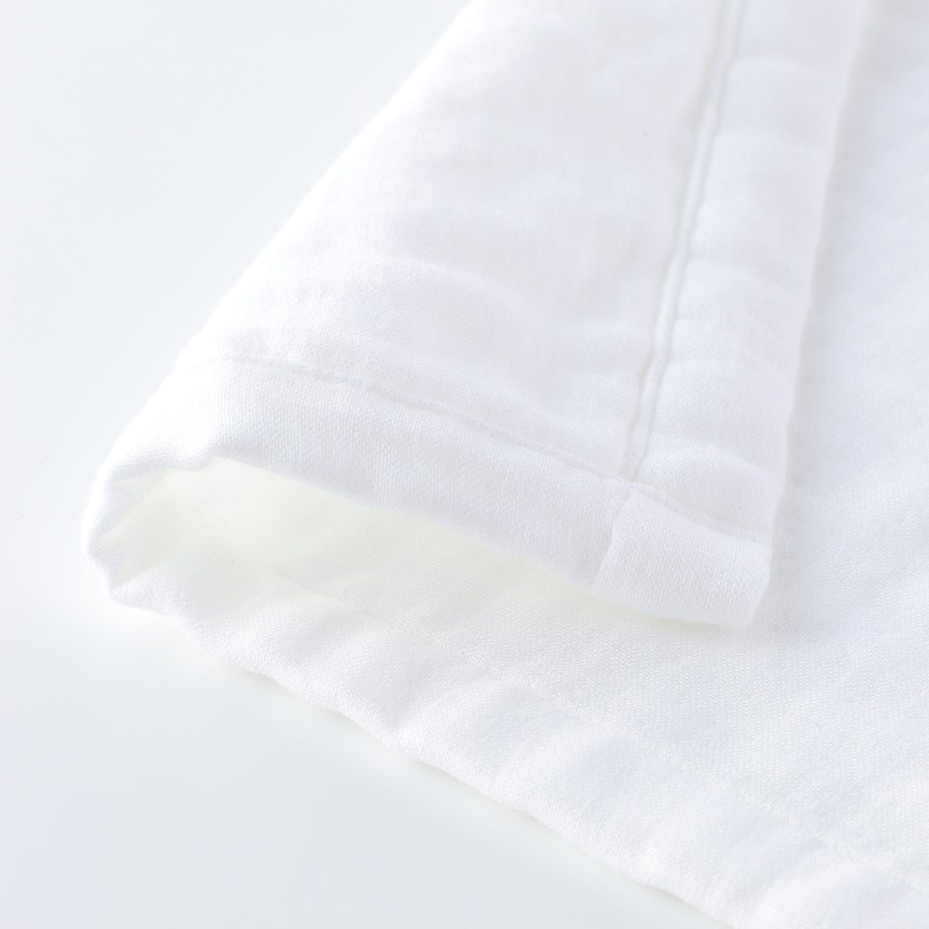 Marshmallow Gauze throw in White