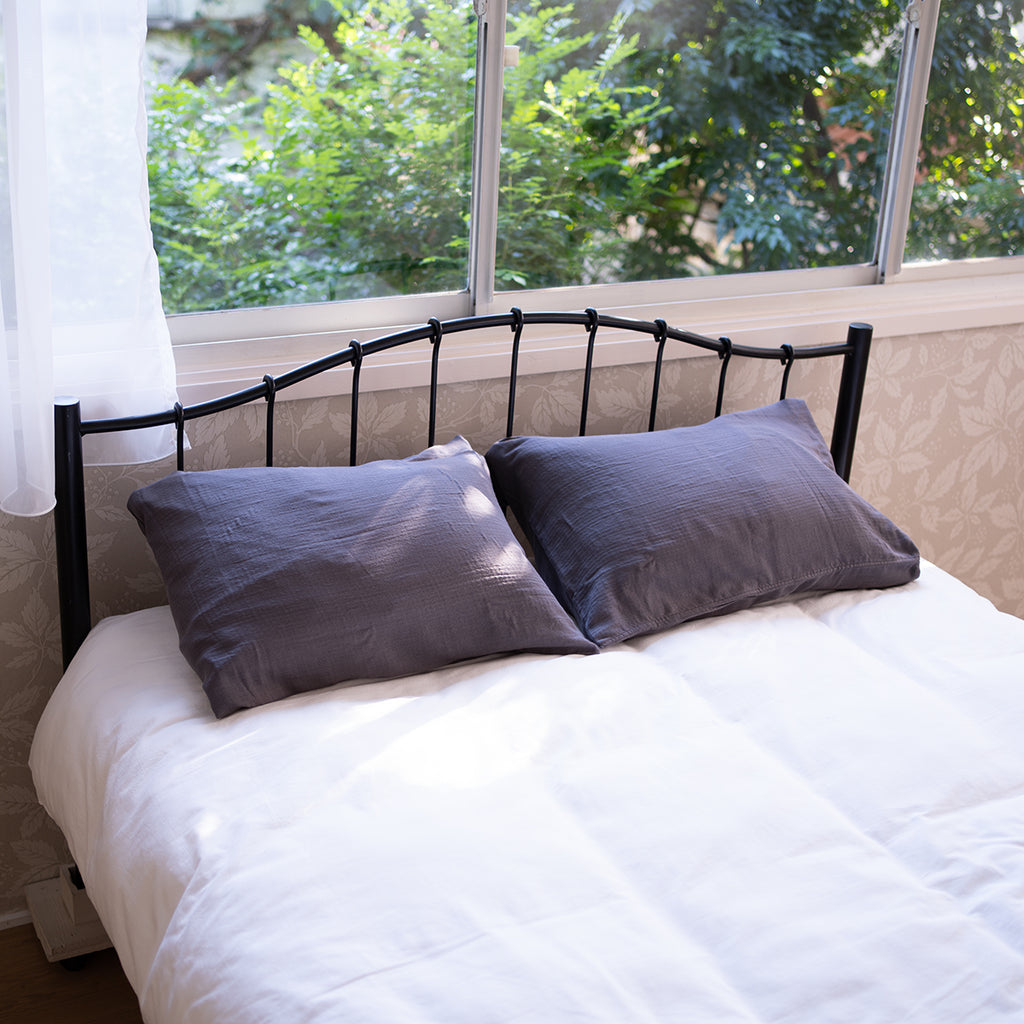 Marshmallow Gauze pillow case in Dark Grey