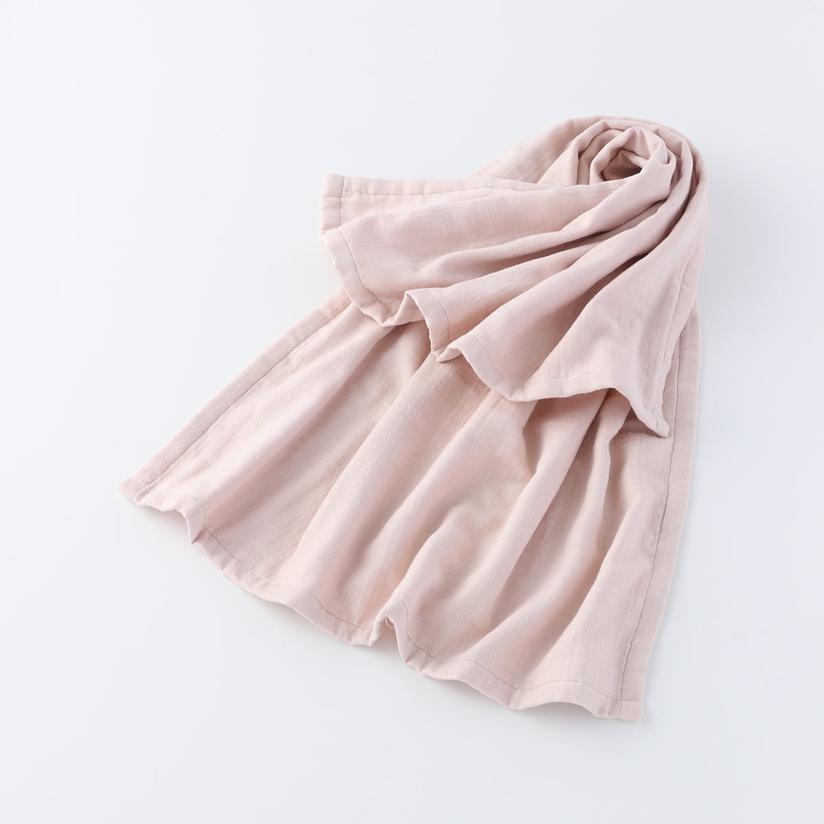 Marshmallow Gauze throw in Light Pink