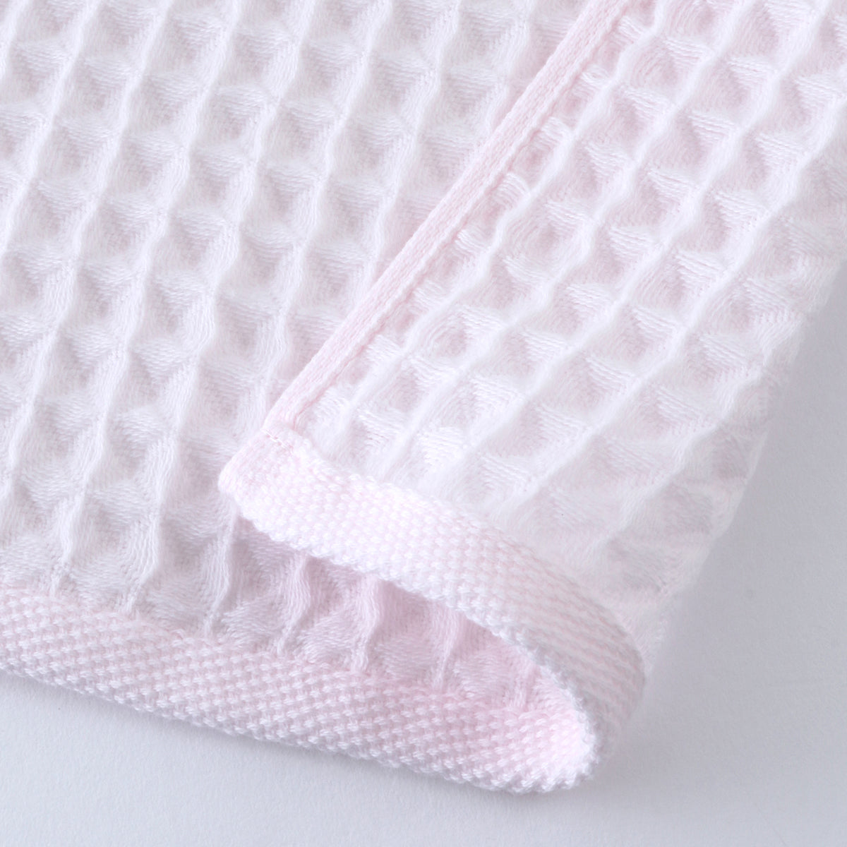 Air Waffle guest towel in Pink