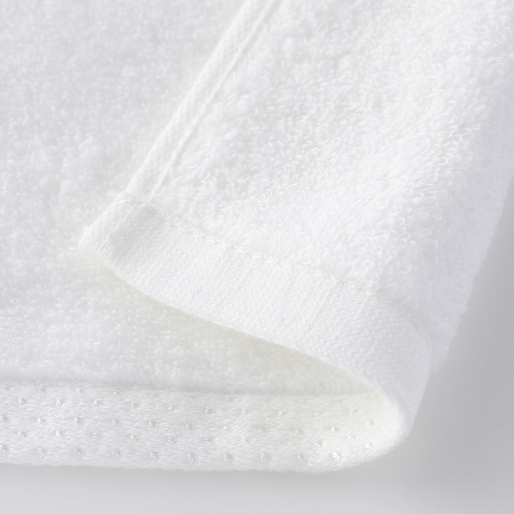 Fuwafuwa Color guest towel in White