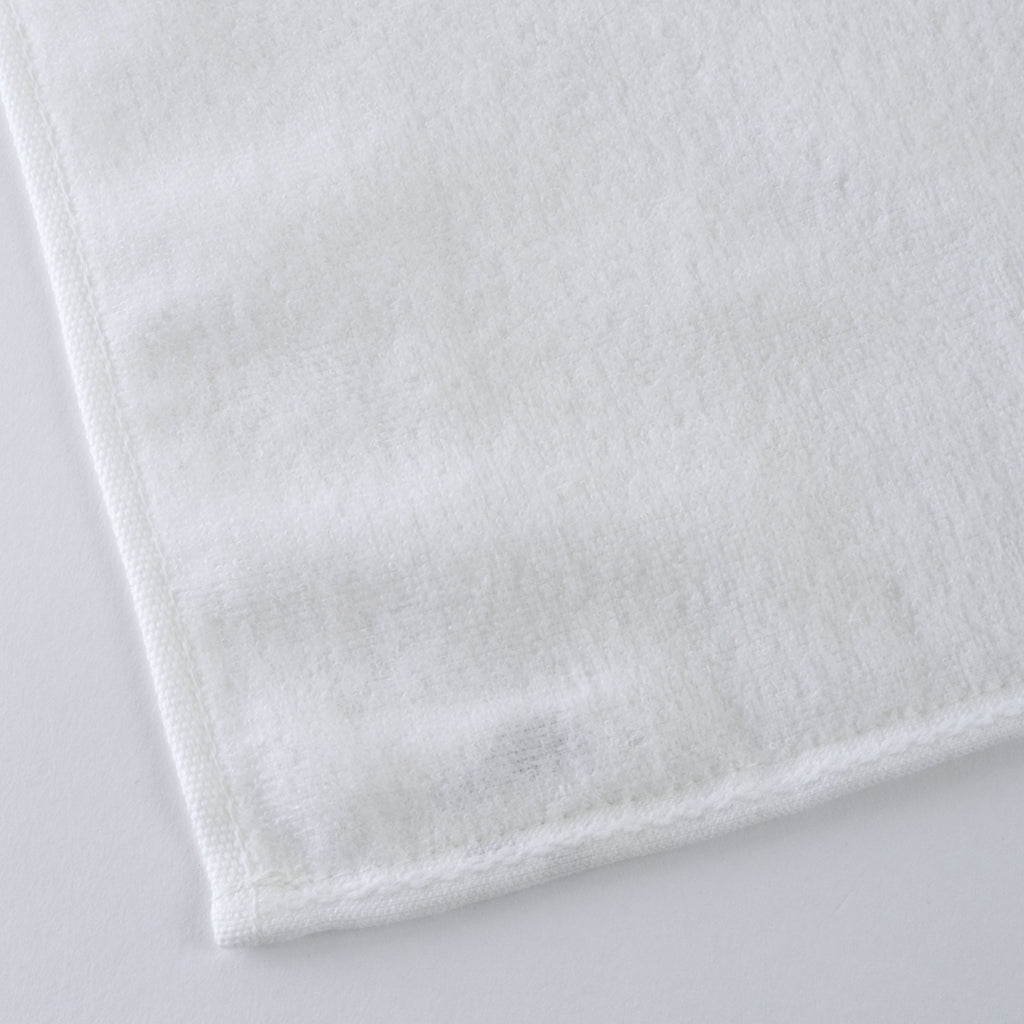 Airy Touch guest towel in White