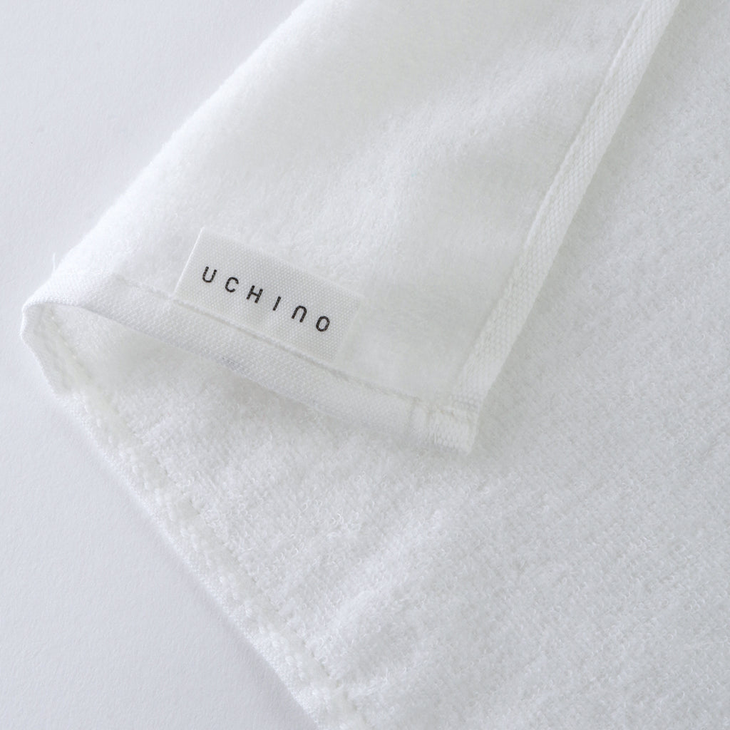 Airy Touch guest towel in White