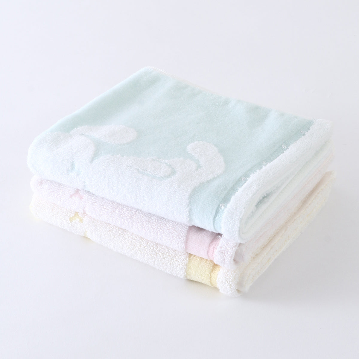 Fuwafuwa Bunny guest towel in Light Blue