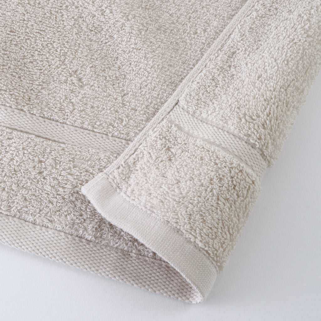 Quick Dry Tint face towel in Beige