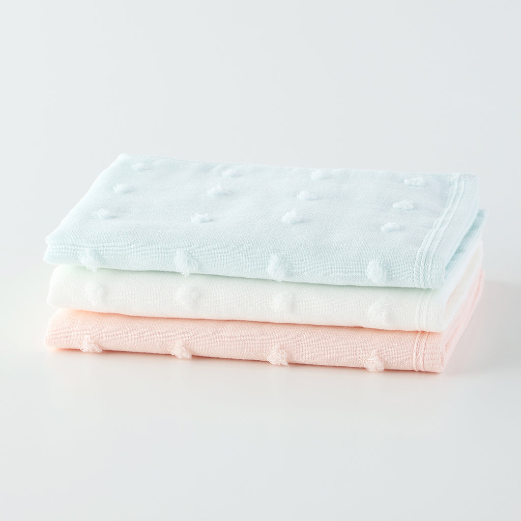 Fuwafuwa Gauze Dot guest towel in Blue