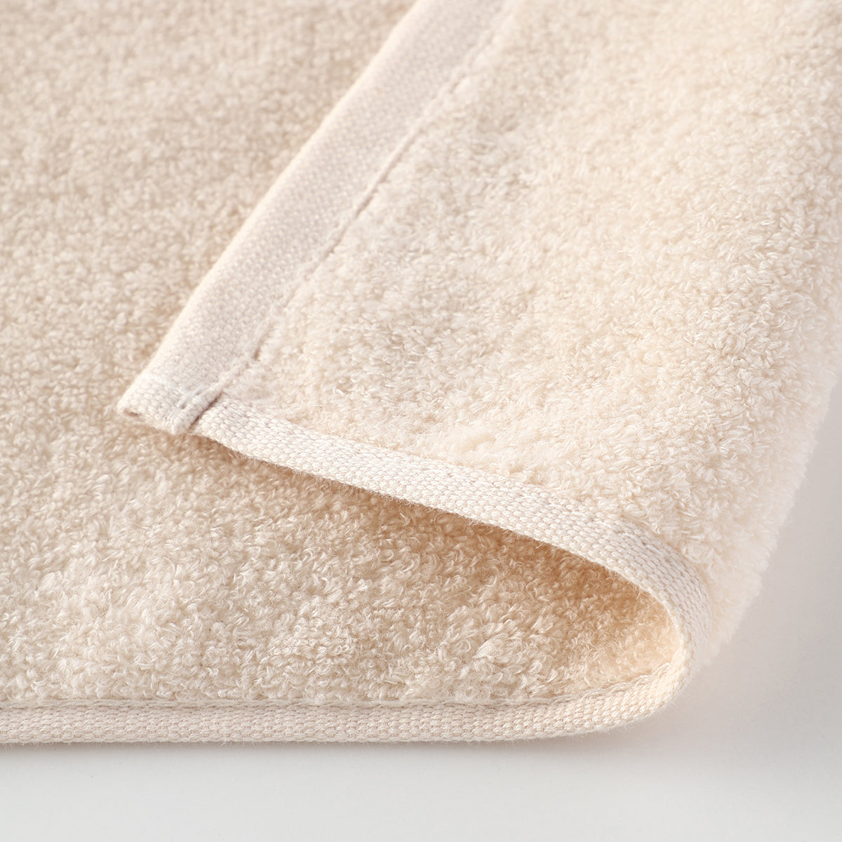 Beauty Skincare bath towel in Beige Ochre