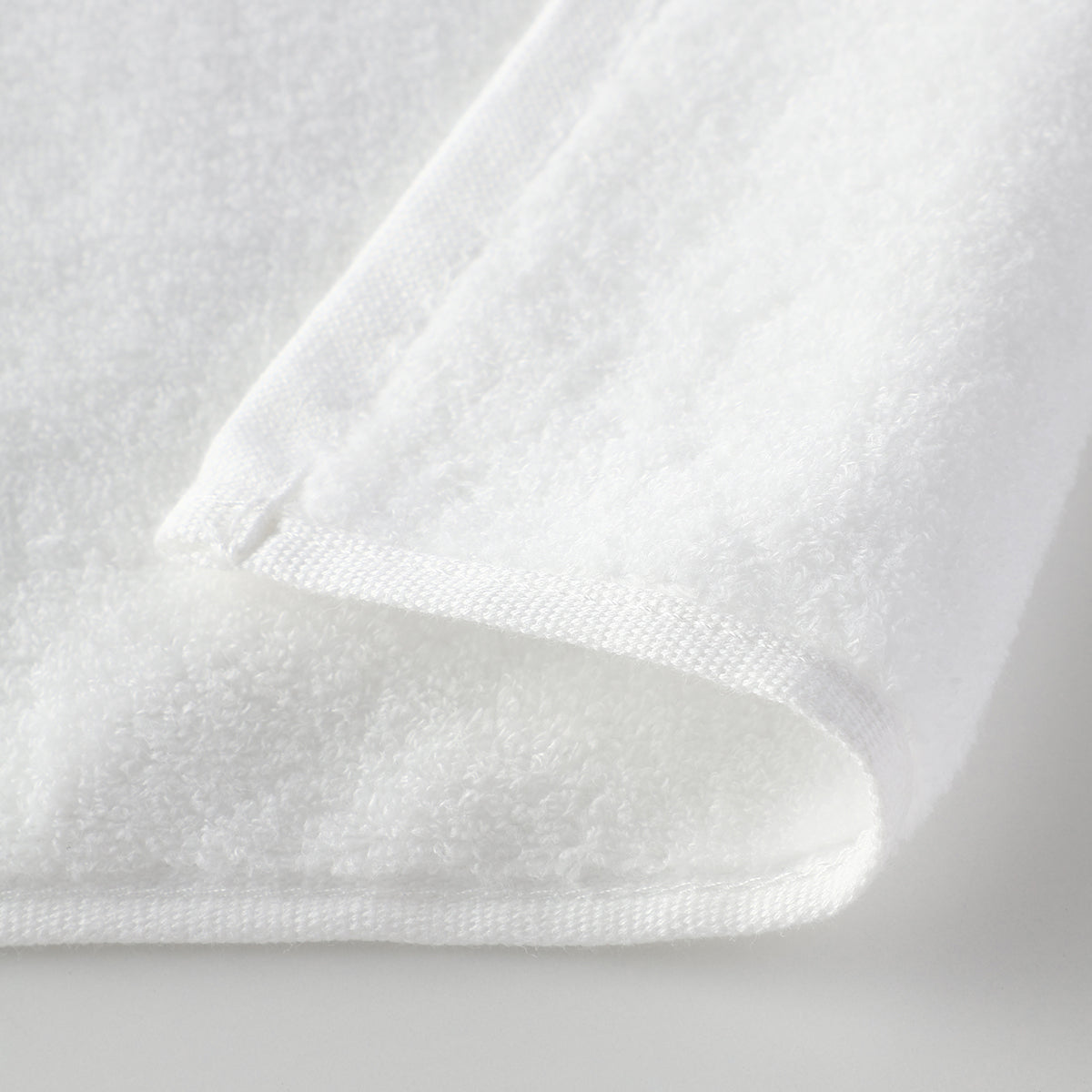 Beauty Skincare bath towel in Milk White