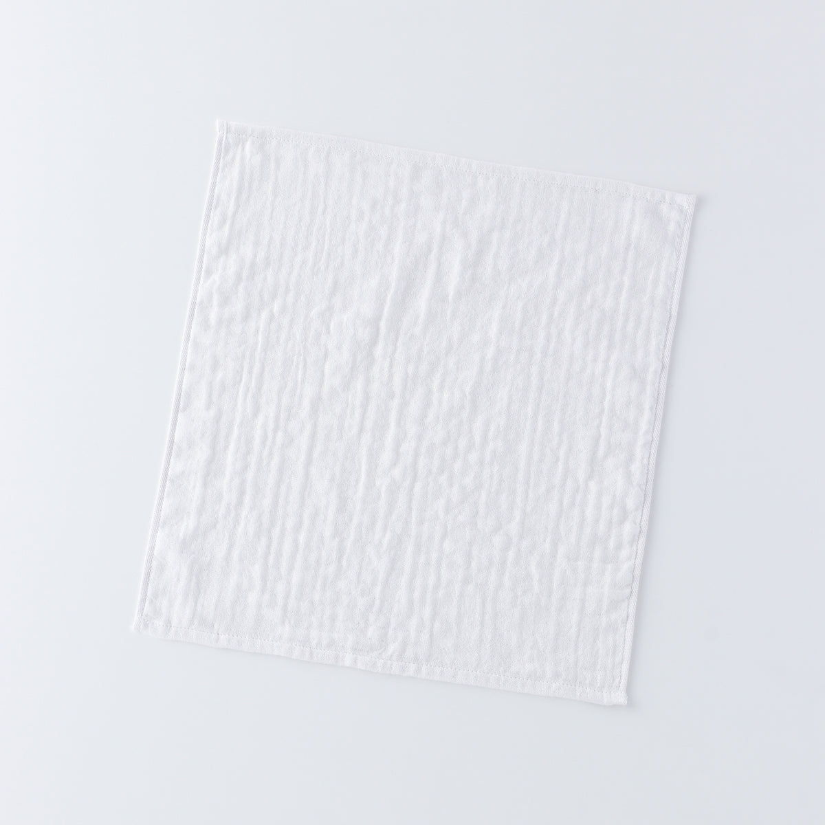 Marshmallow Puff Gauze guest towel in White
