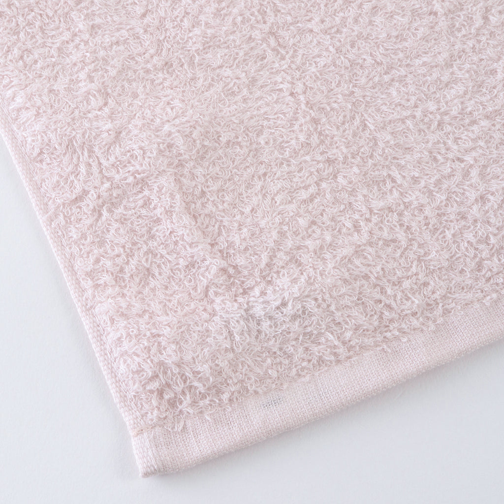 Oboro Towel Japanese Traditional Colours bath towel in Sakura (Pale Pink)