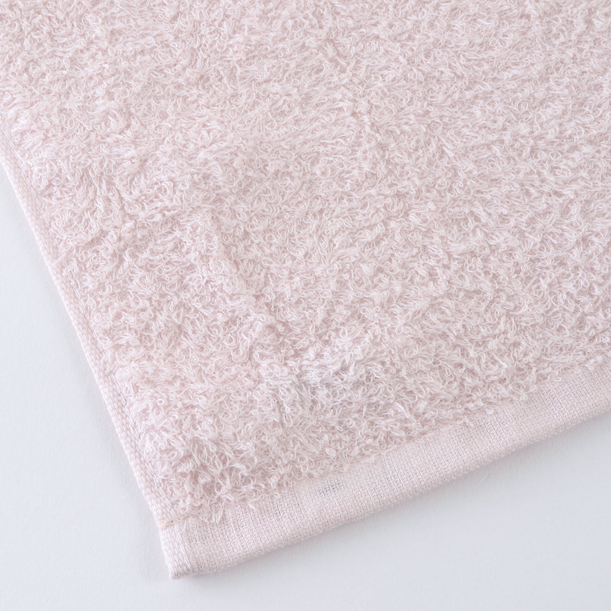 Oboro Towel Japanese Traditional Colours bath towel in Sakura (Pale Pink)