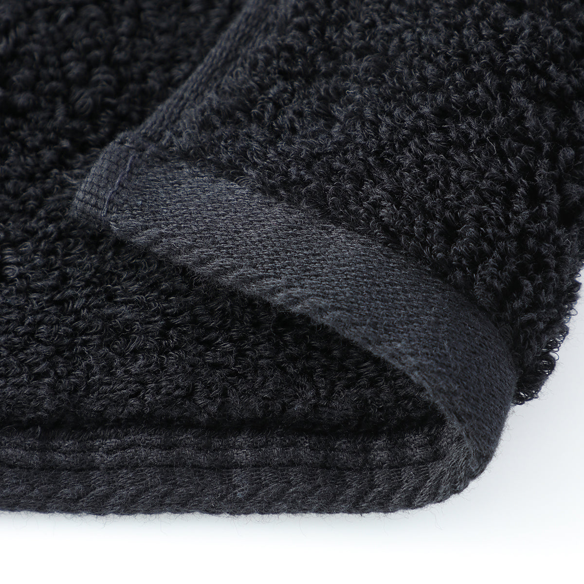Shiawase Towel bath towel in Onyx