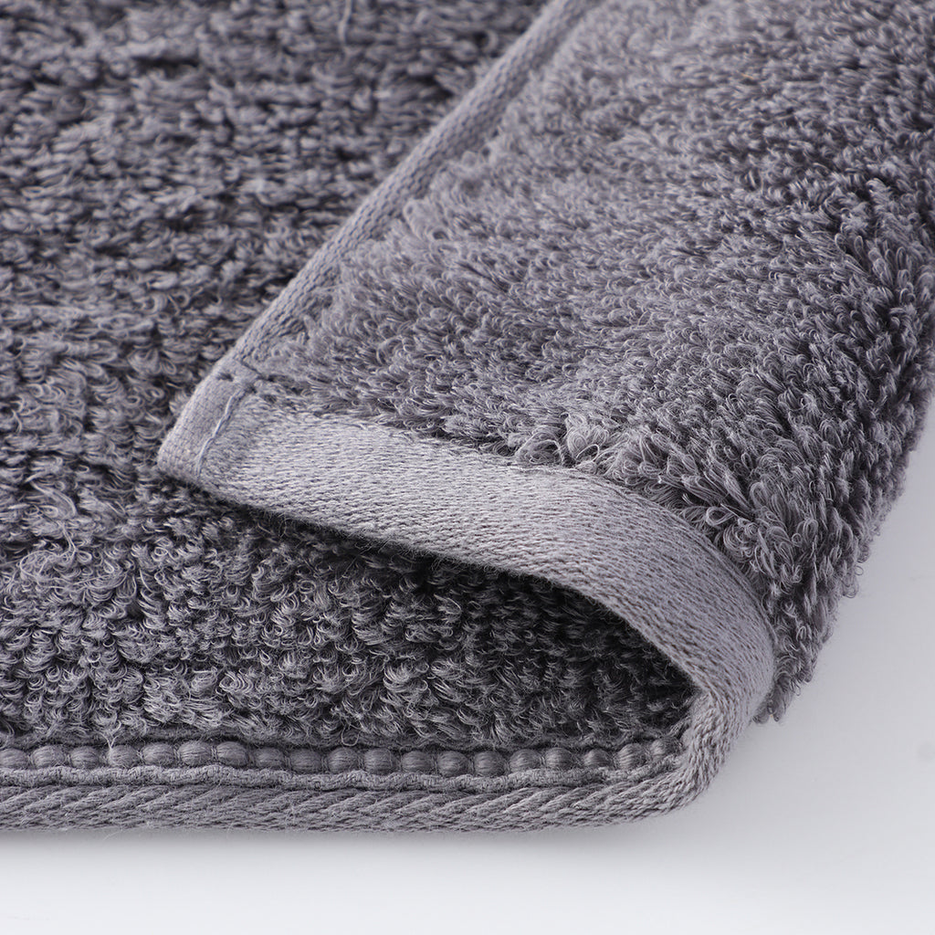 Shiawase Towel bath towel in Stone