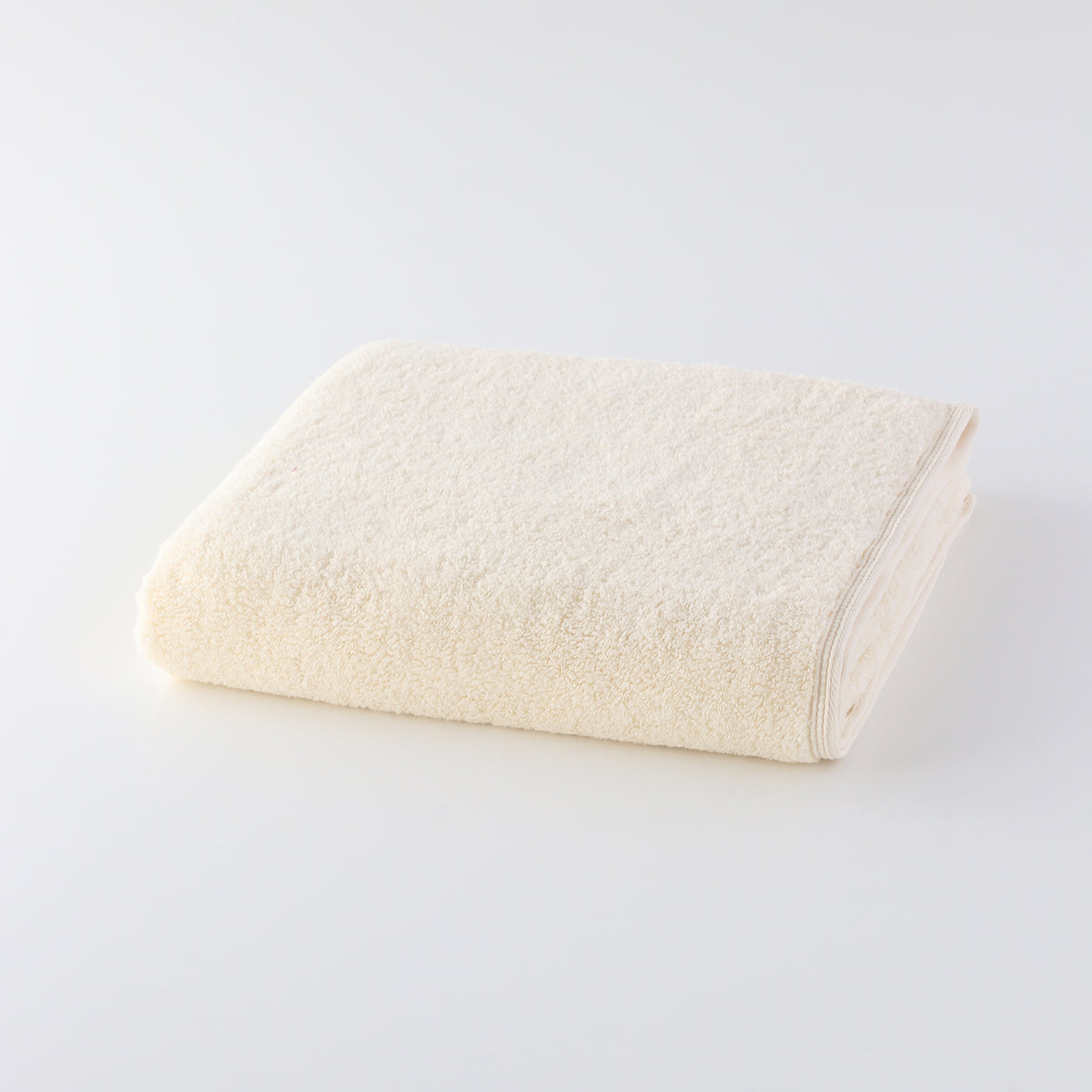 Shiawase Towel bath towel in Vanilla