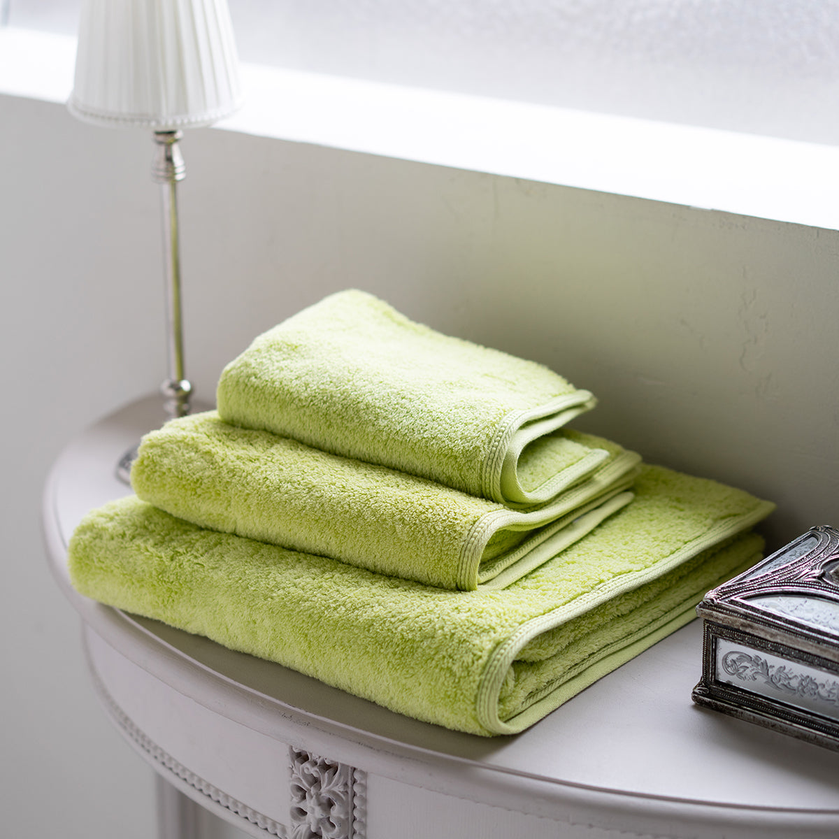 Shiawase Towel bath towel in Leaf