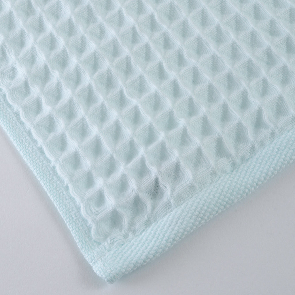Air Waffle face towel in Blue