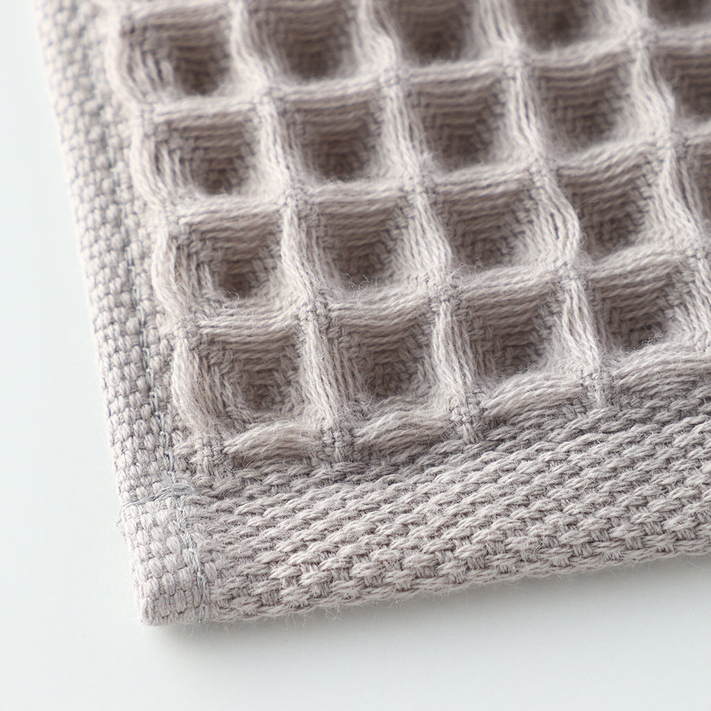 Air Waffle face towel in Grey
