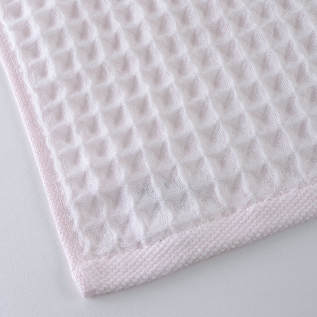 Air Waffle face towel in Pink