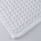 Air Waffle face towel in White