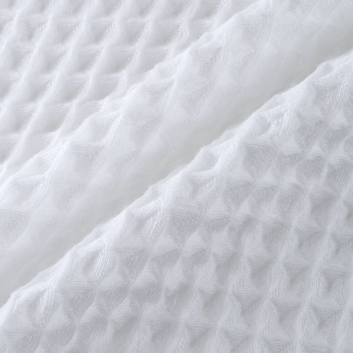 Air Waffle face towel in White