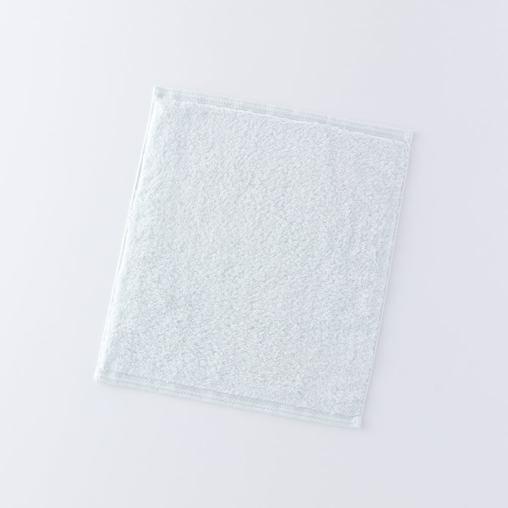 Super Marshmallow guest towel in Light Blue