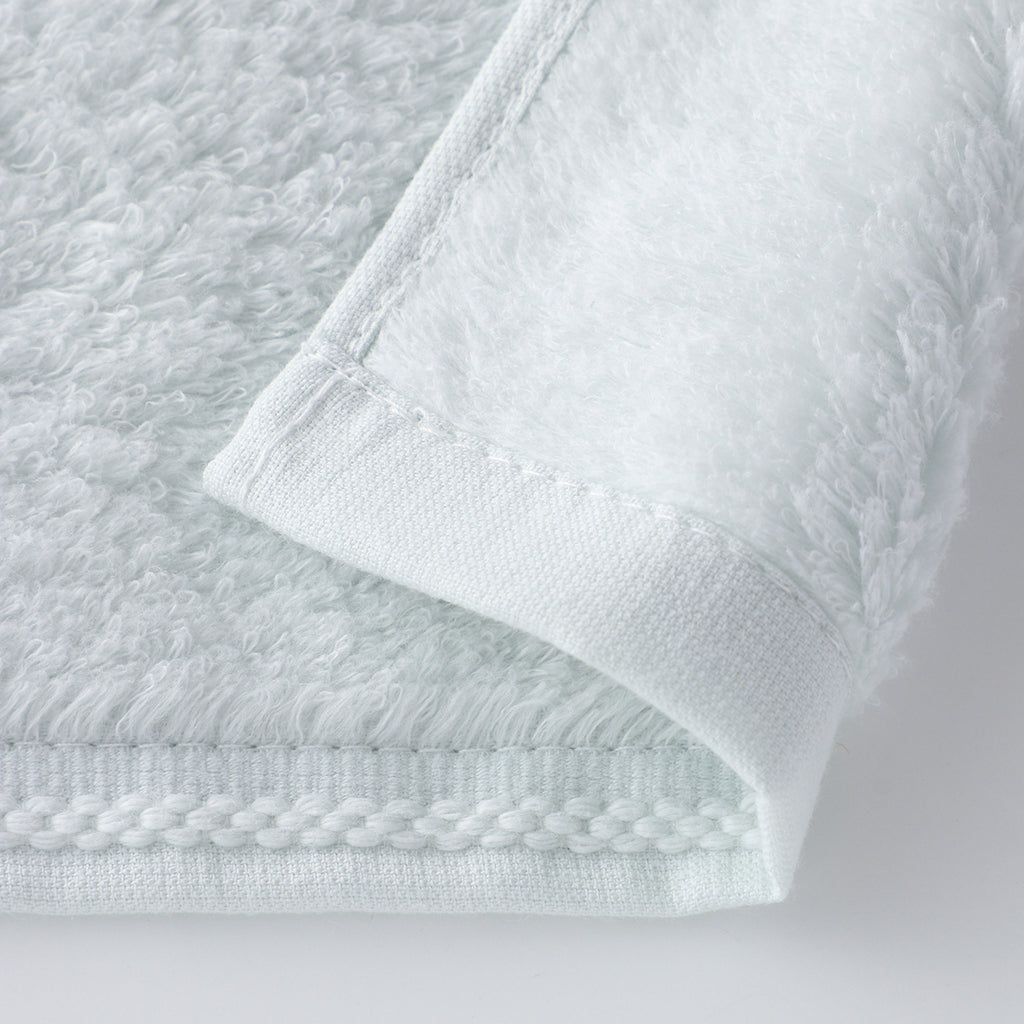 Super Marshmallow guest towel in Light Blue