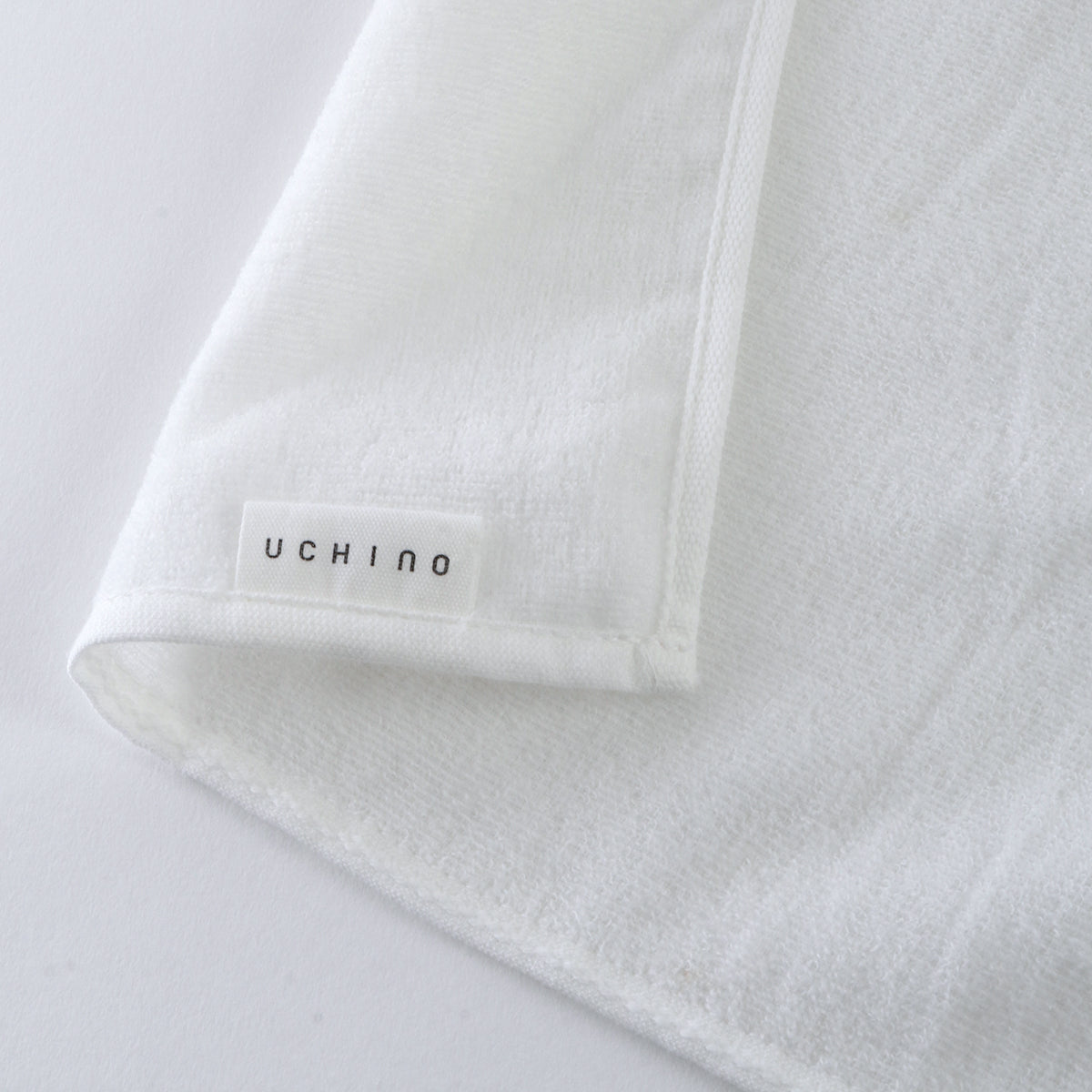 Airy Touch face towel in White