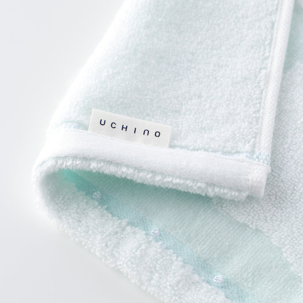 Fuwafuwa Bunny face towel in Light Blue