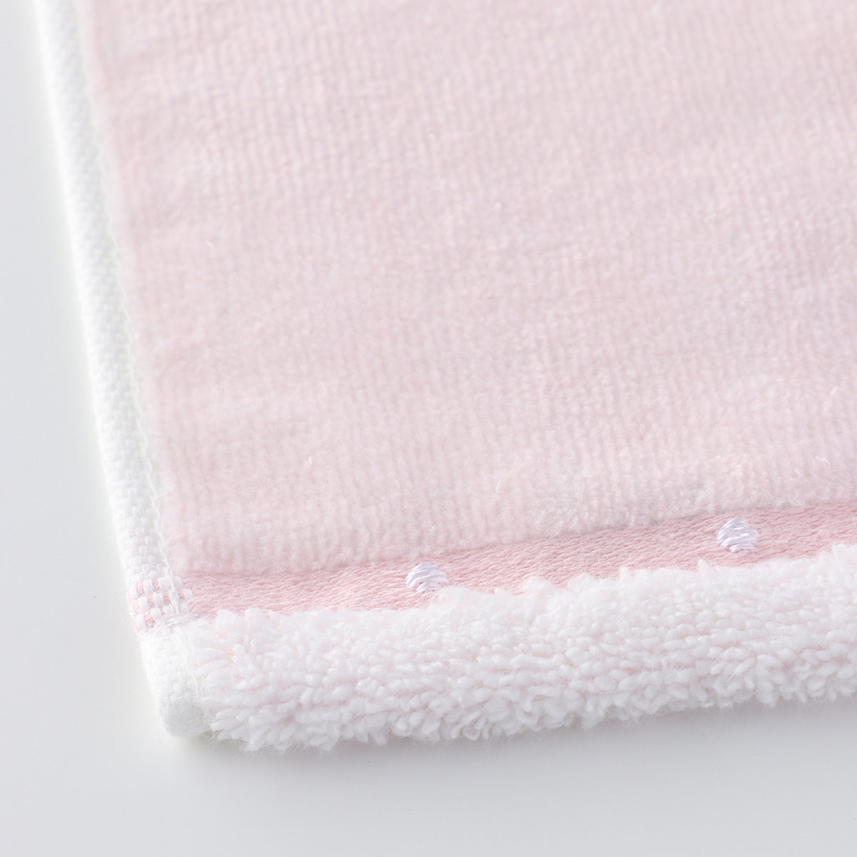 Fuwafuwa Bunny face towel in Light Pink