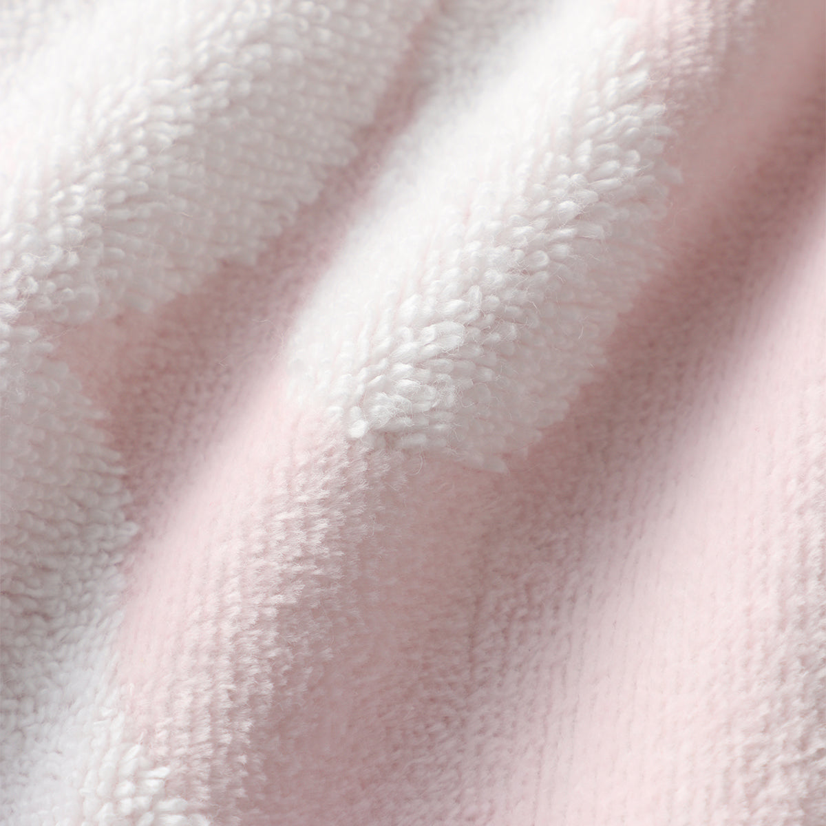 Fuwafuwa Bunny face towel in Light Pink
