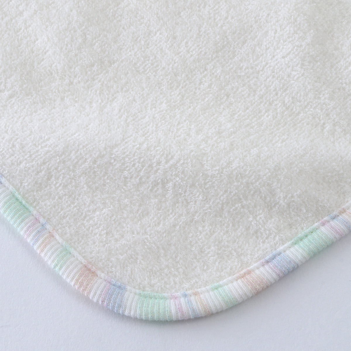 Airy Touch fluffy guest towel with loop in Ivory