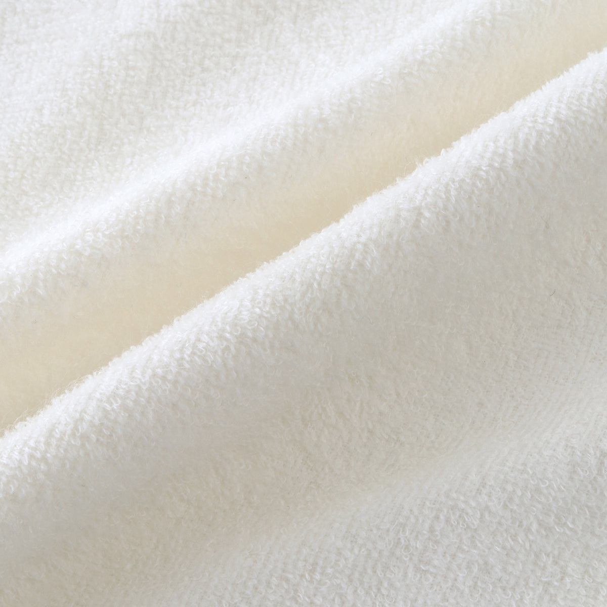 Airy Touch fluffy guest towel with loop in Ivory