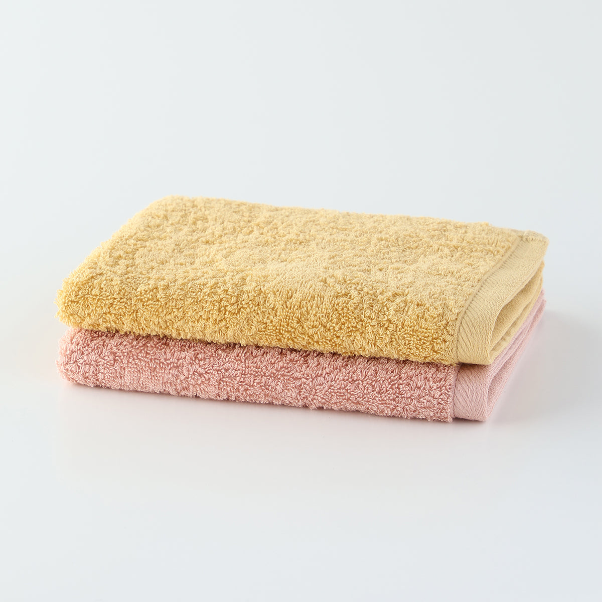 Plant-dyed Organic Pile guest towel in Pink