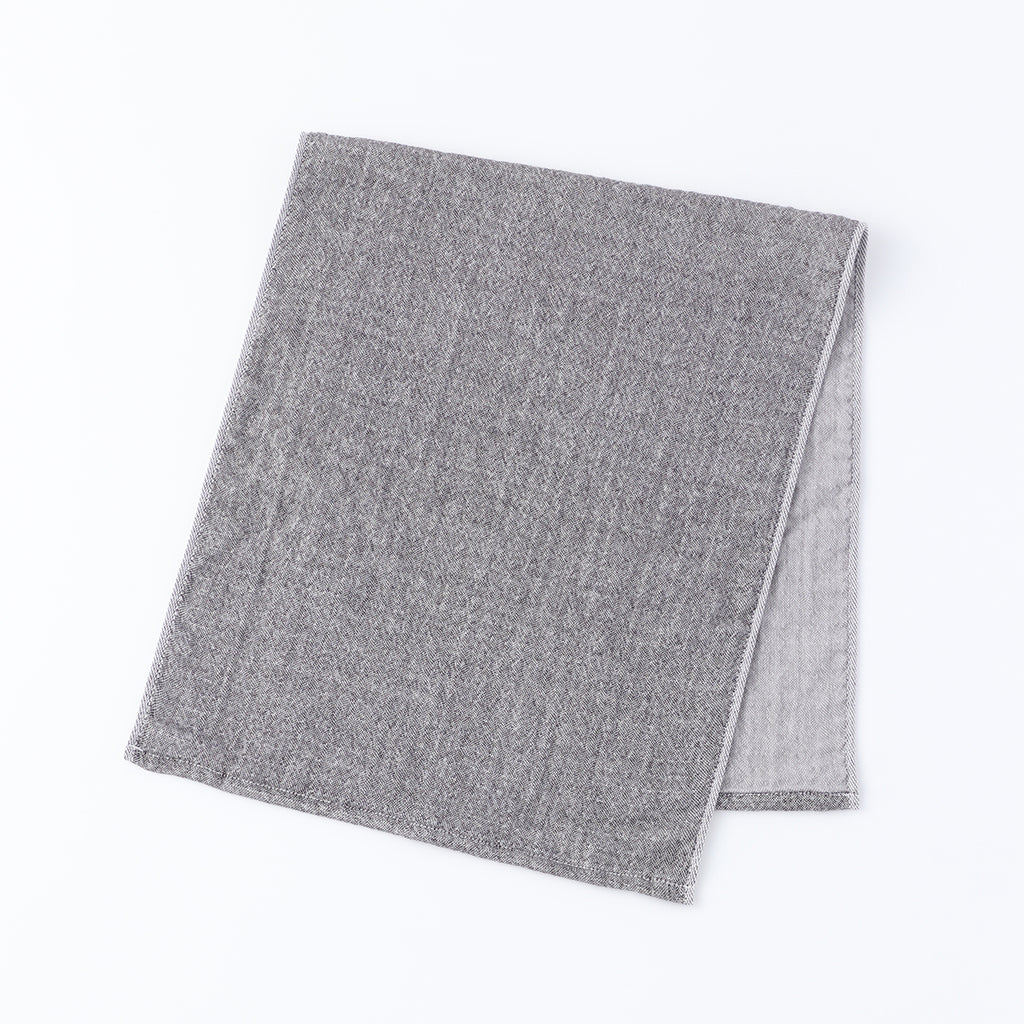 Marshmallow Puff Gauze face towel in Dark Grey