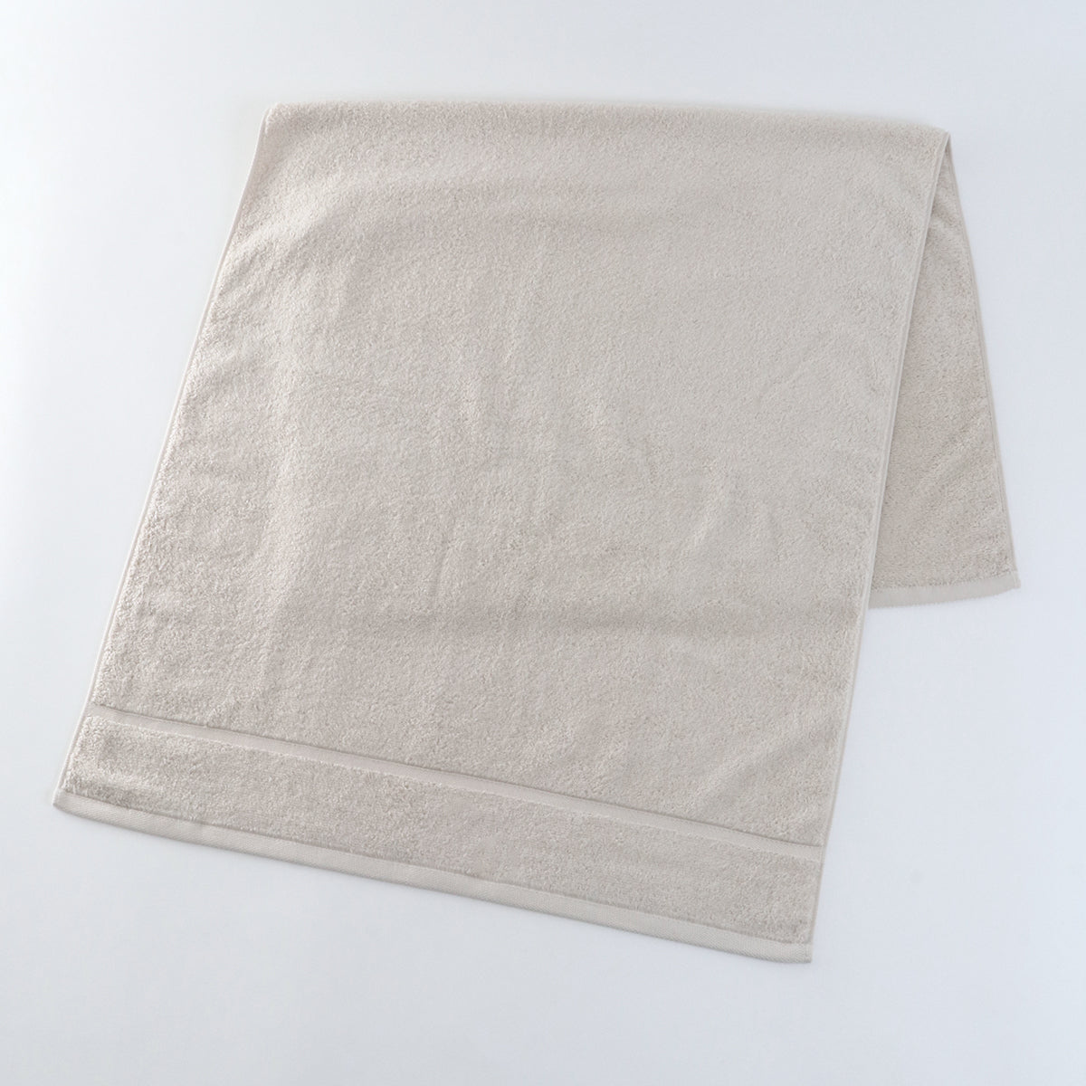 Quick Dry Tint bath towel in Beige