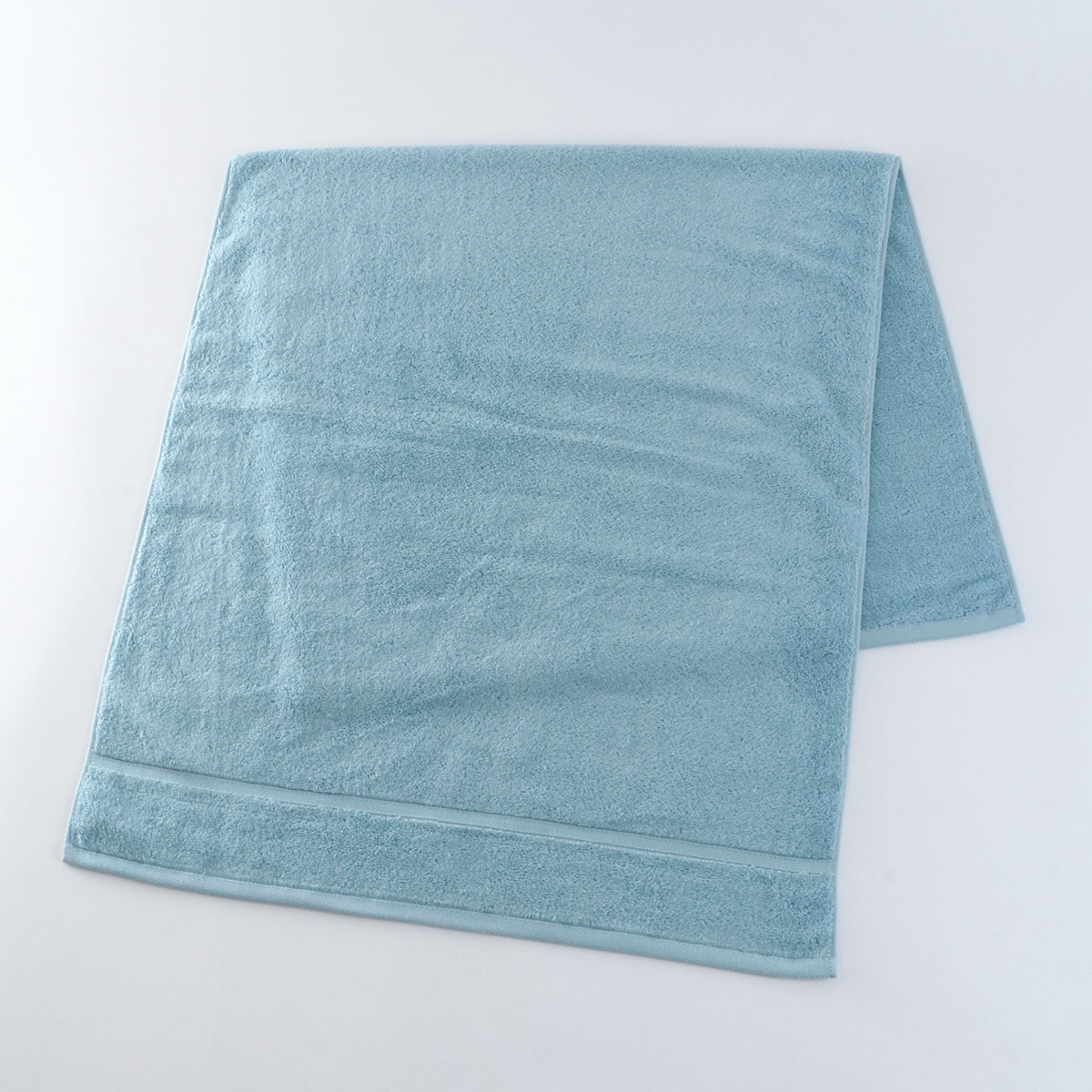 Quick Dry Tint bath towel in Blue