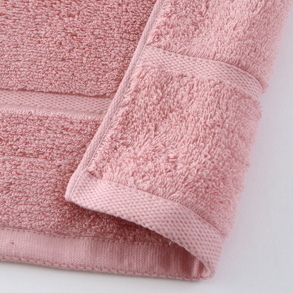 Quick Dry Tint bath towel in Pink