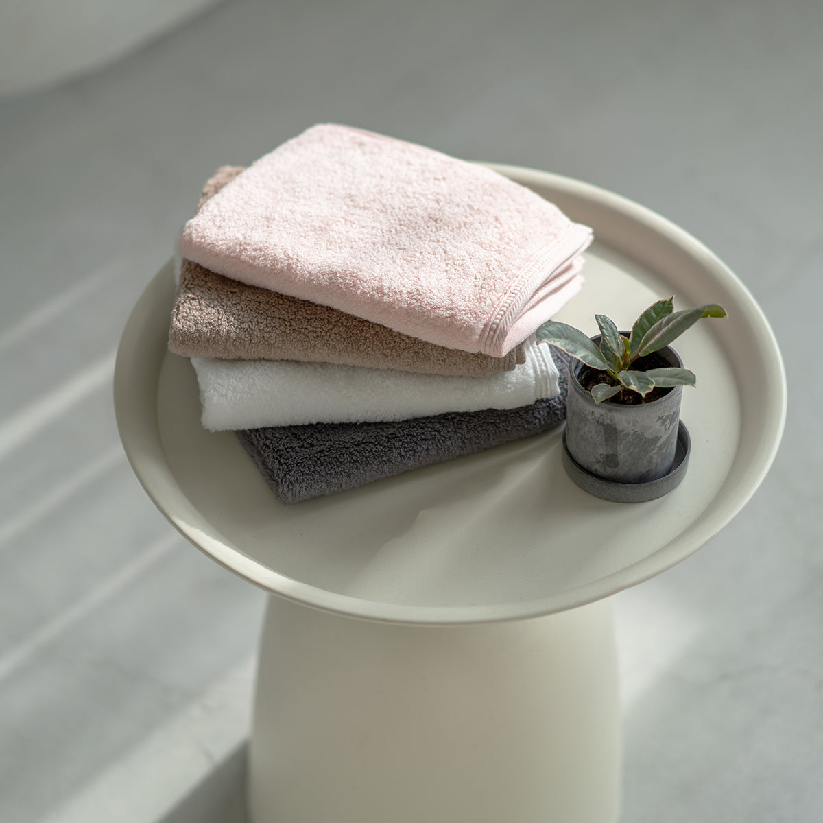 Shiawase Towel guest towel in Shell