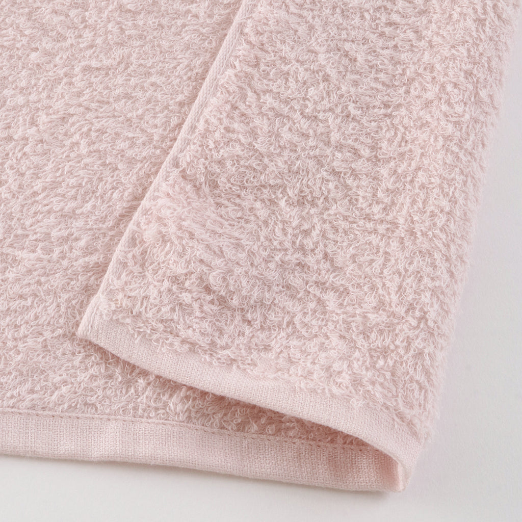 Oboro Towel Japanese Traditional Colours bath towel in Sakura (Pale Pink)