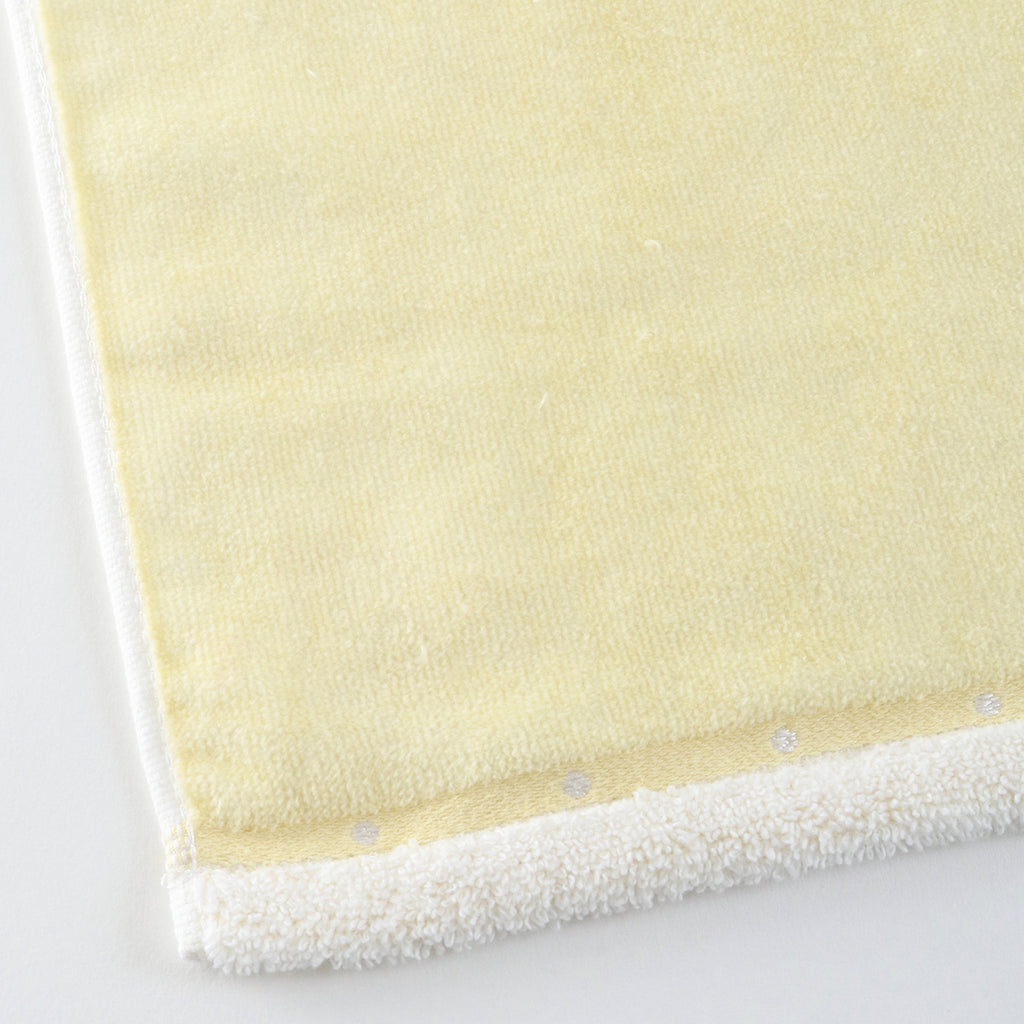 Fuwafuwa Bunny bath towel in Light Yellow