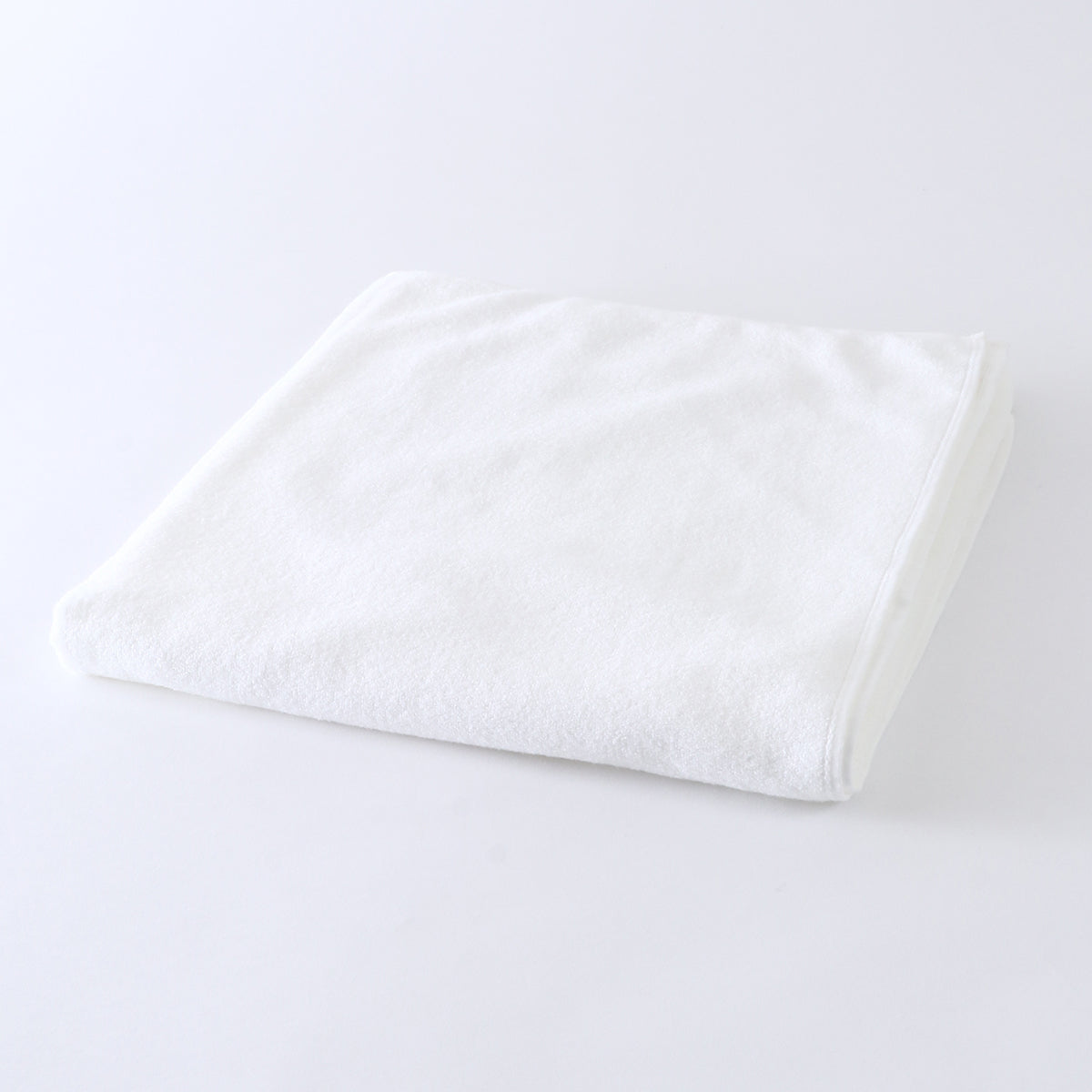 Airy Touch bath towel in White