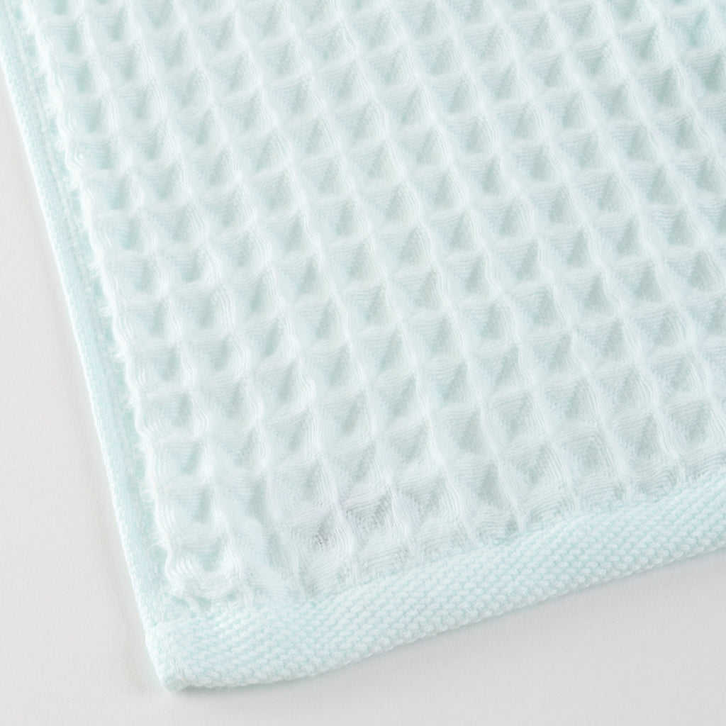 Air Waffle bath towel in Blue