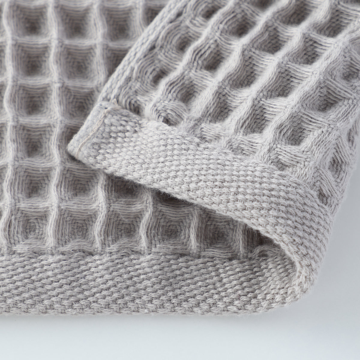 Air Waffle bath towel in Grey