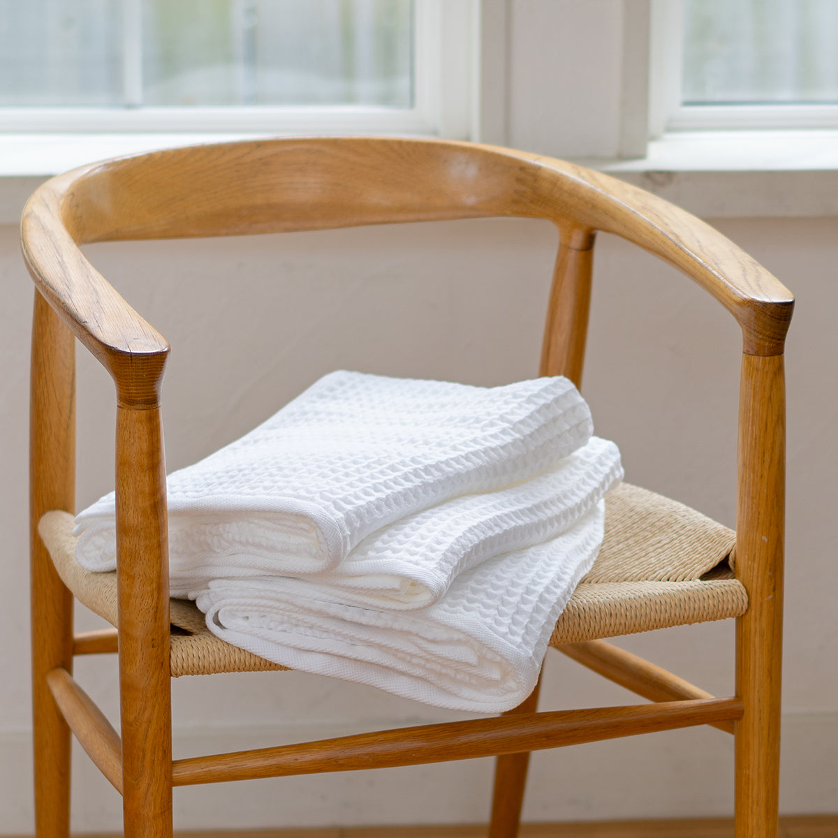 Air Waffle bath towel in White