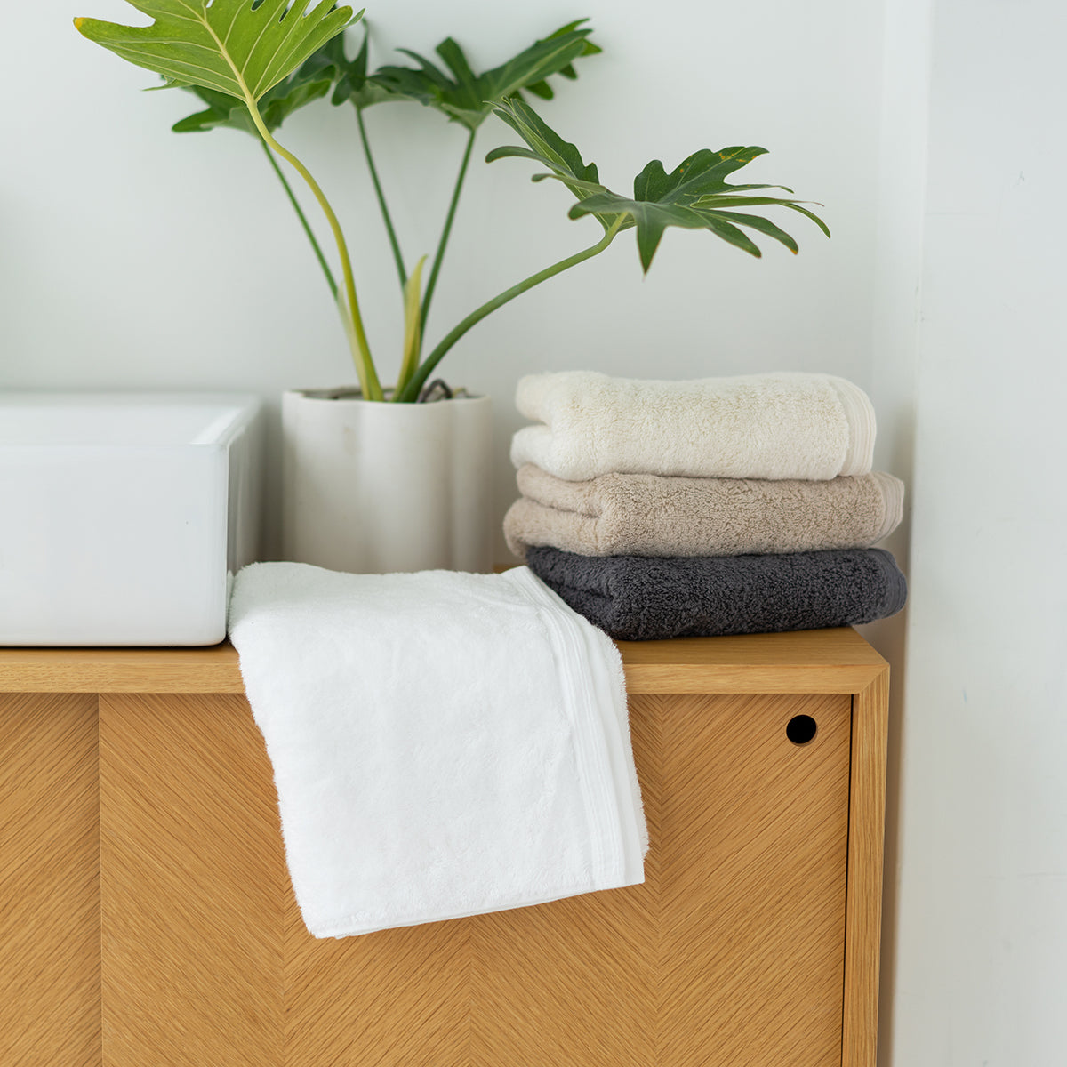 Organic Cotton face towel in White