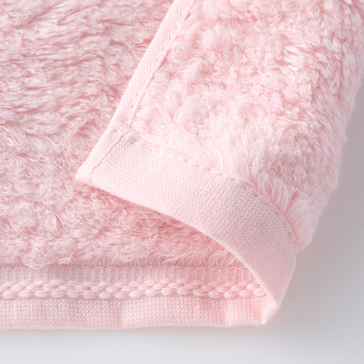 Super Marshmallow small bath towel in Pink