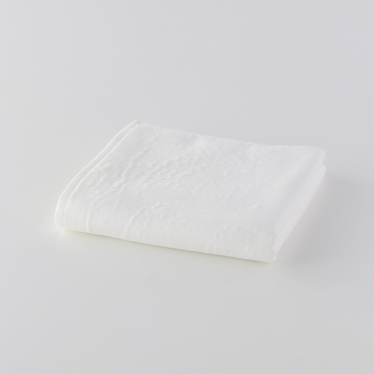 Marshmallow Gauze & Pile small bath towel in White