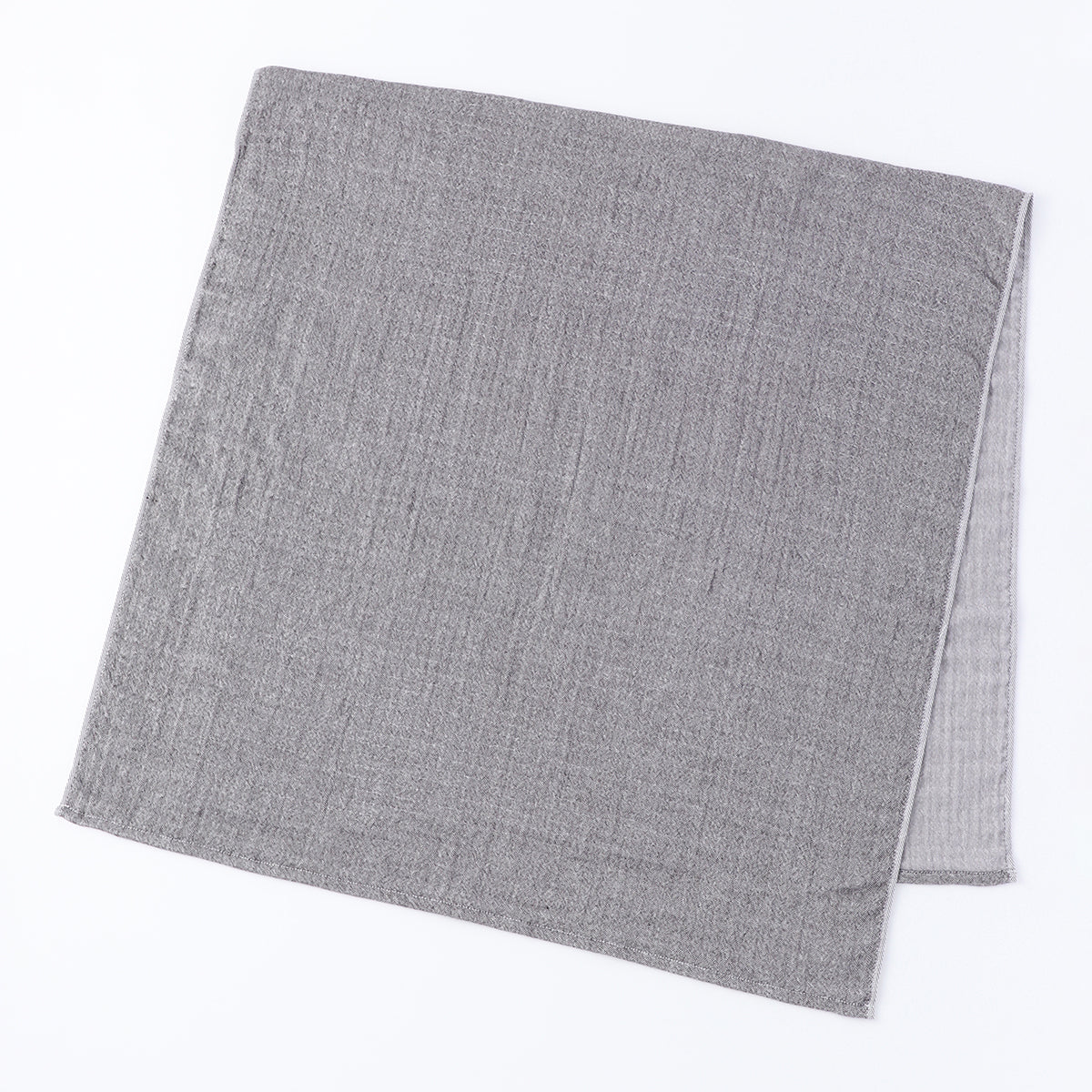Marshmallow Puff Gauze bath towel in Dark Grey